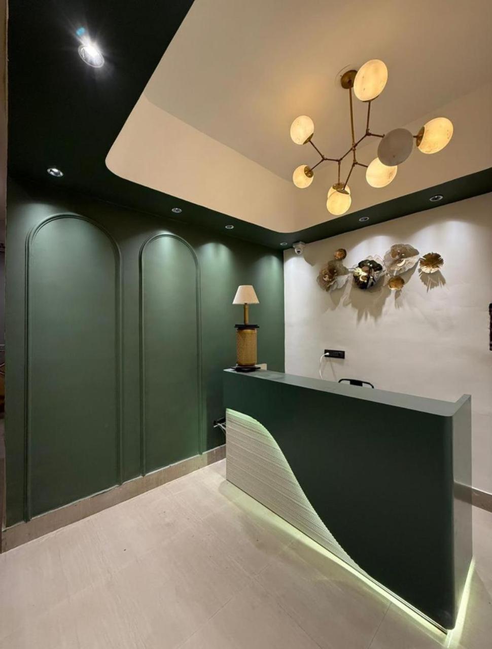 Divine Hotel Карнал Экстерьер фото