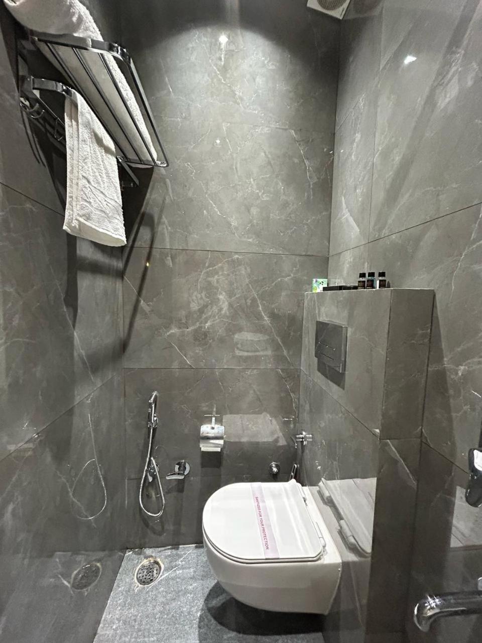 Divine Hotel Карнал Экстерьер фото