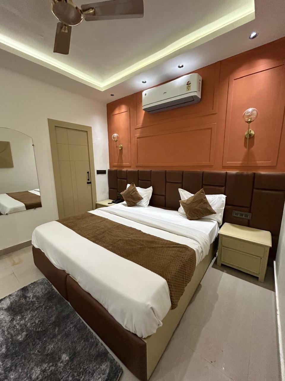 Divine Hotel Карнал Экстерьер фото