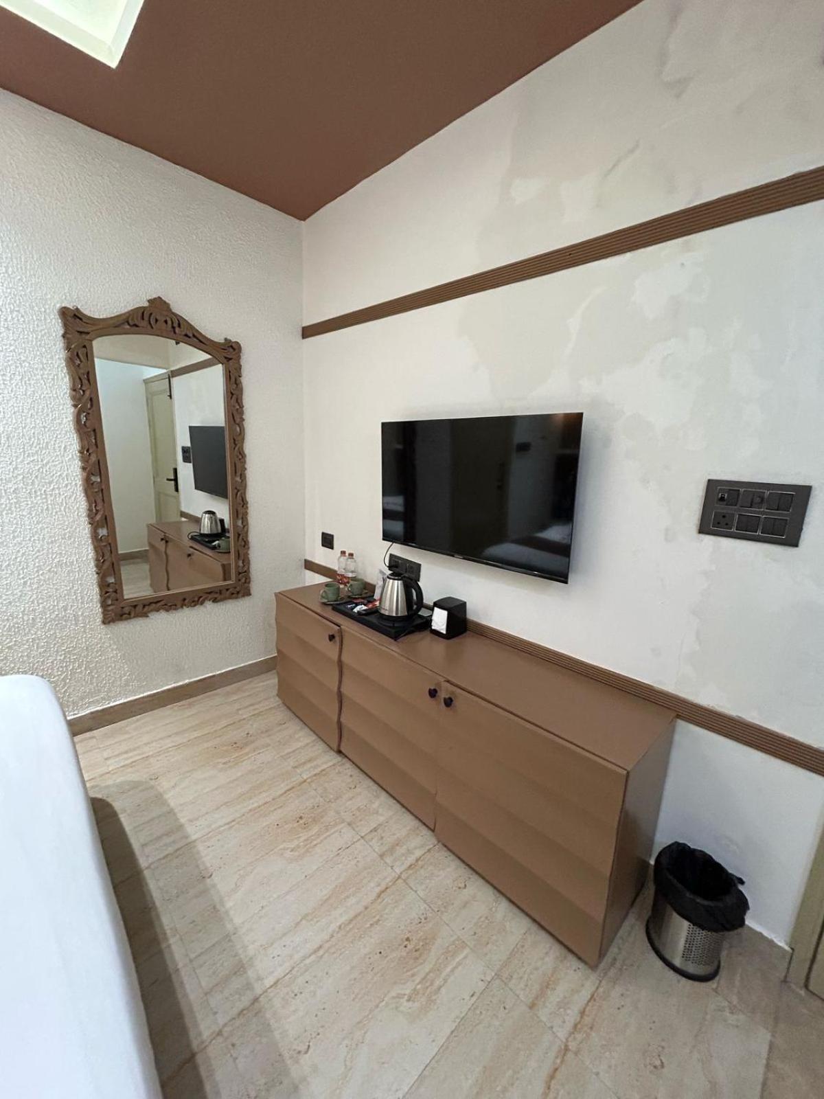 Divine Hotel Карнал Экстерьер фото