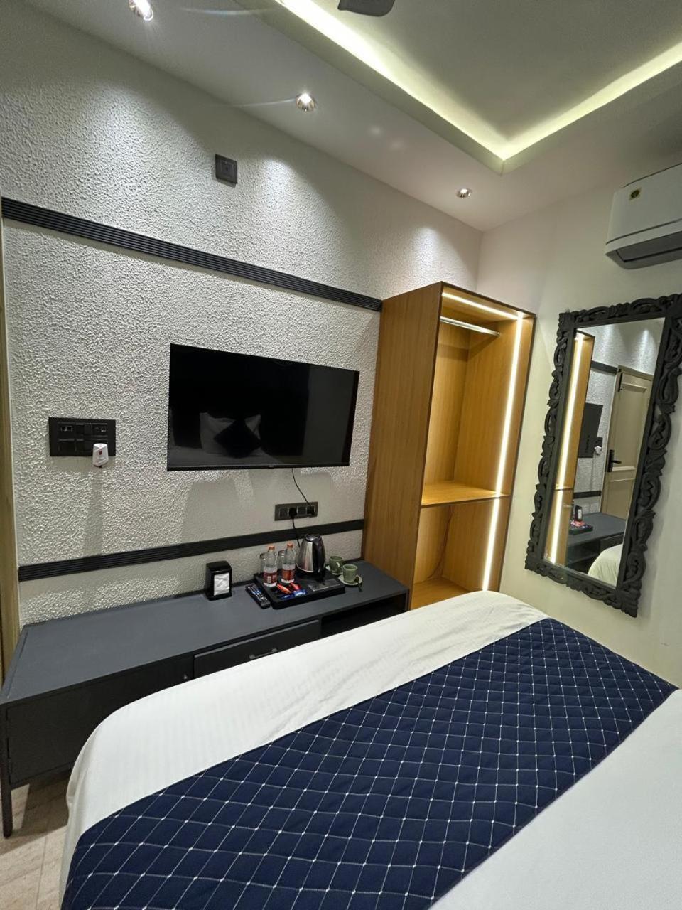 Divine Hotel Карнал Экстерьер фото